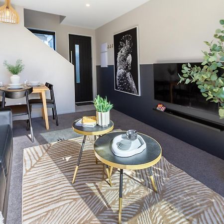 Luxury Without Limits In Cbd Christchurch Eksteriør billede