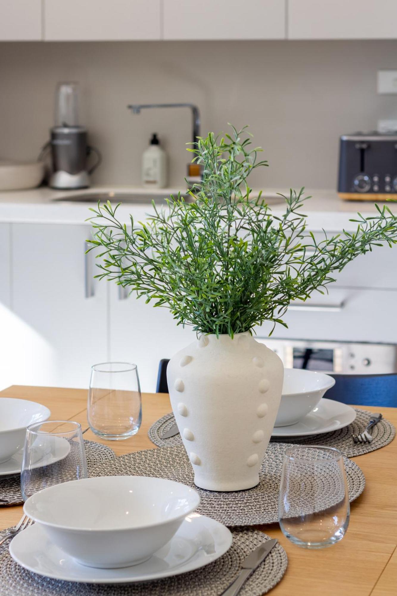 Luxury Without Limits In Cbd Christchurch Eksteriør billede